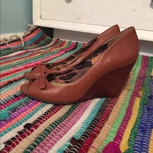 COPY - BROWN LEATHER PEEP TOE WEDGES